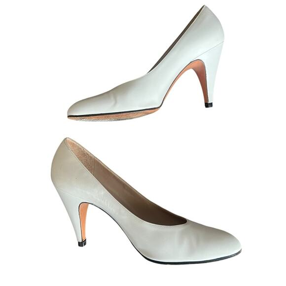 Salvatore Ferragamo Women’s Vintage 90s Round Toe White Leather Pump Heels Sz 5 - Picture 14 of 15